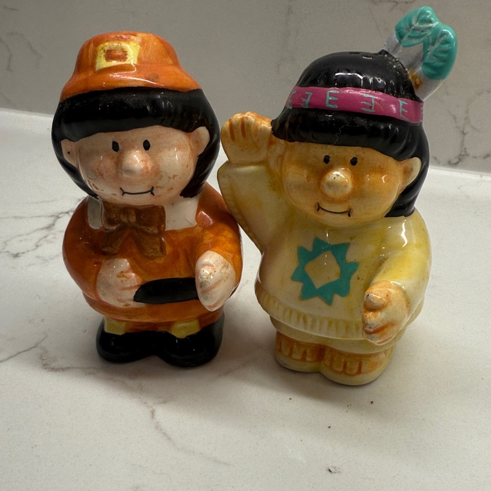 Vintage Russ ceramic salt and pepper shakers
